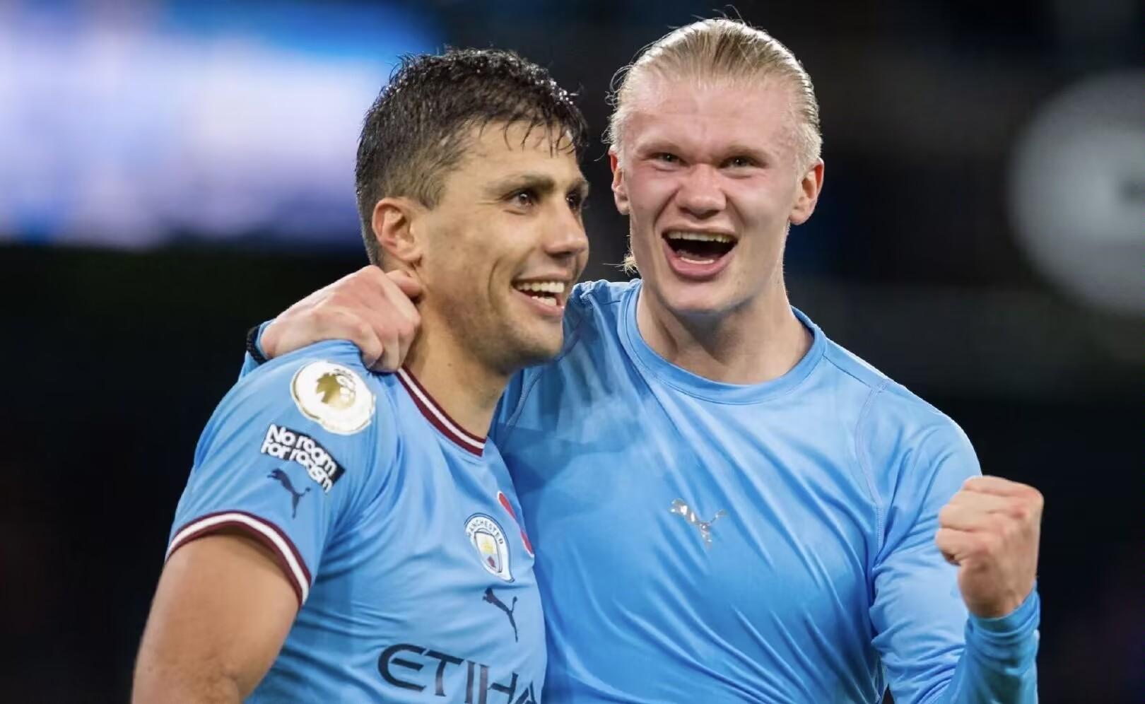 曼城球员表现出色，帮助球队晋级