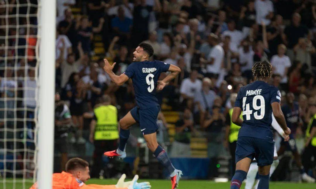 巴黎圣日耳曼及时回击，一举夺冠