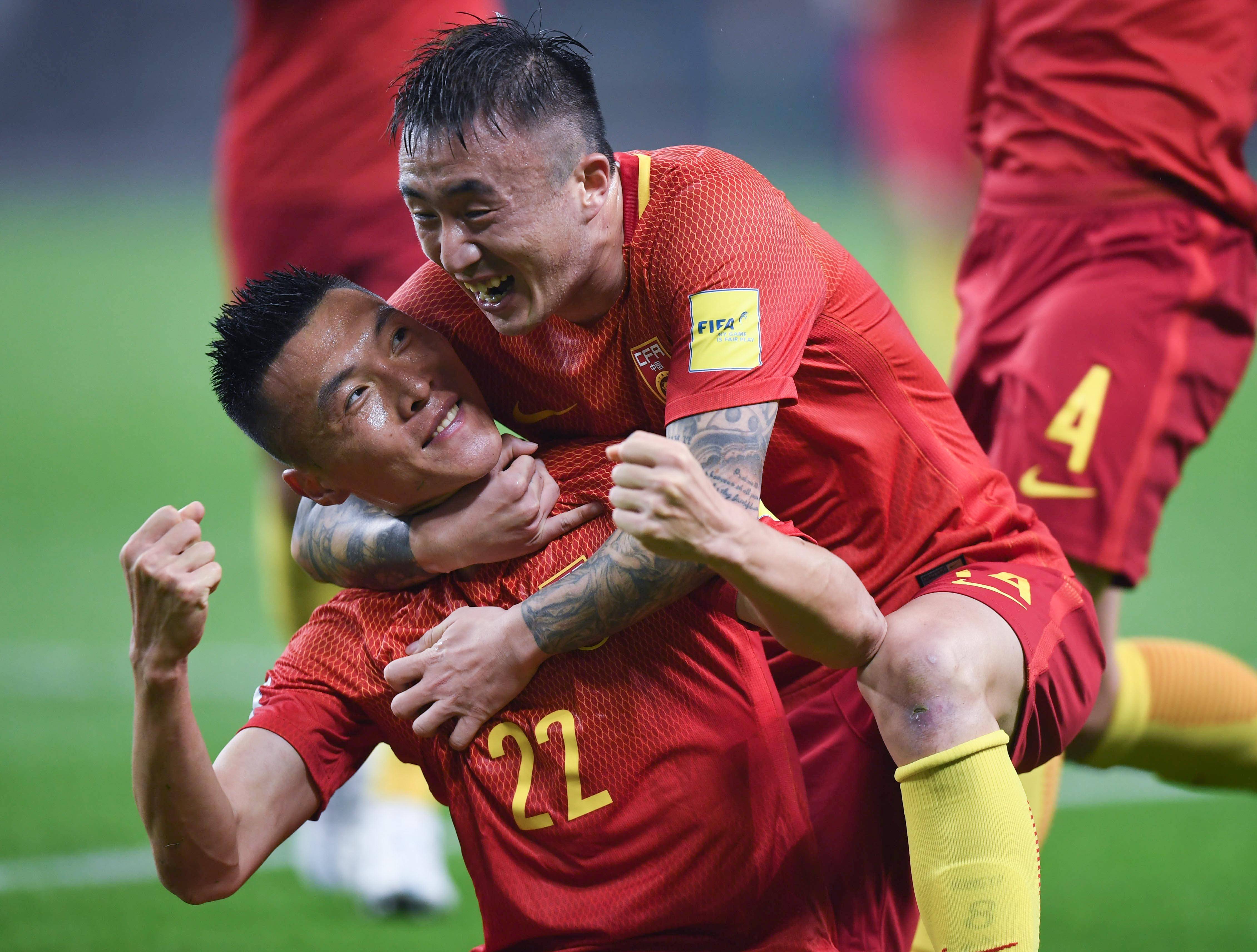 场面火爆,多支球队爆冷,晋级形势多变的简单介绍 场面火爆,多支球队爆冷,晋级形势多变的简单介绍