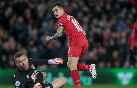 关于斯托克城力求突围，伯恩茅斯陷入泥潭的信息