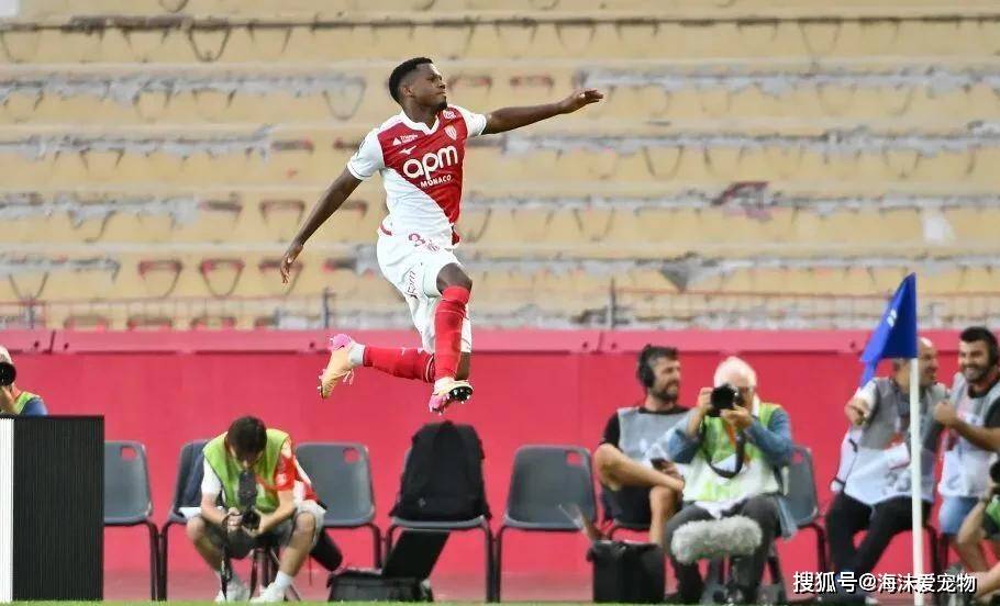 雷火电竞充值-热刺主帅战术调整遇批评，南安普敦球员遭遇伤病困扰的简单介绍