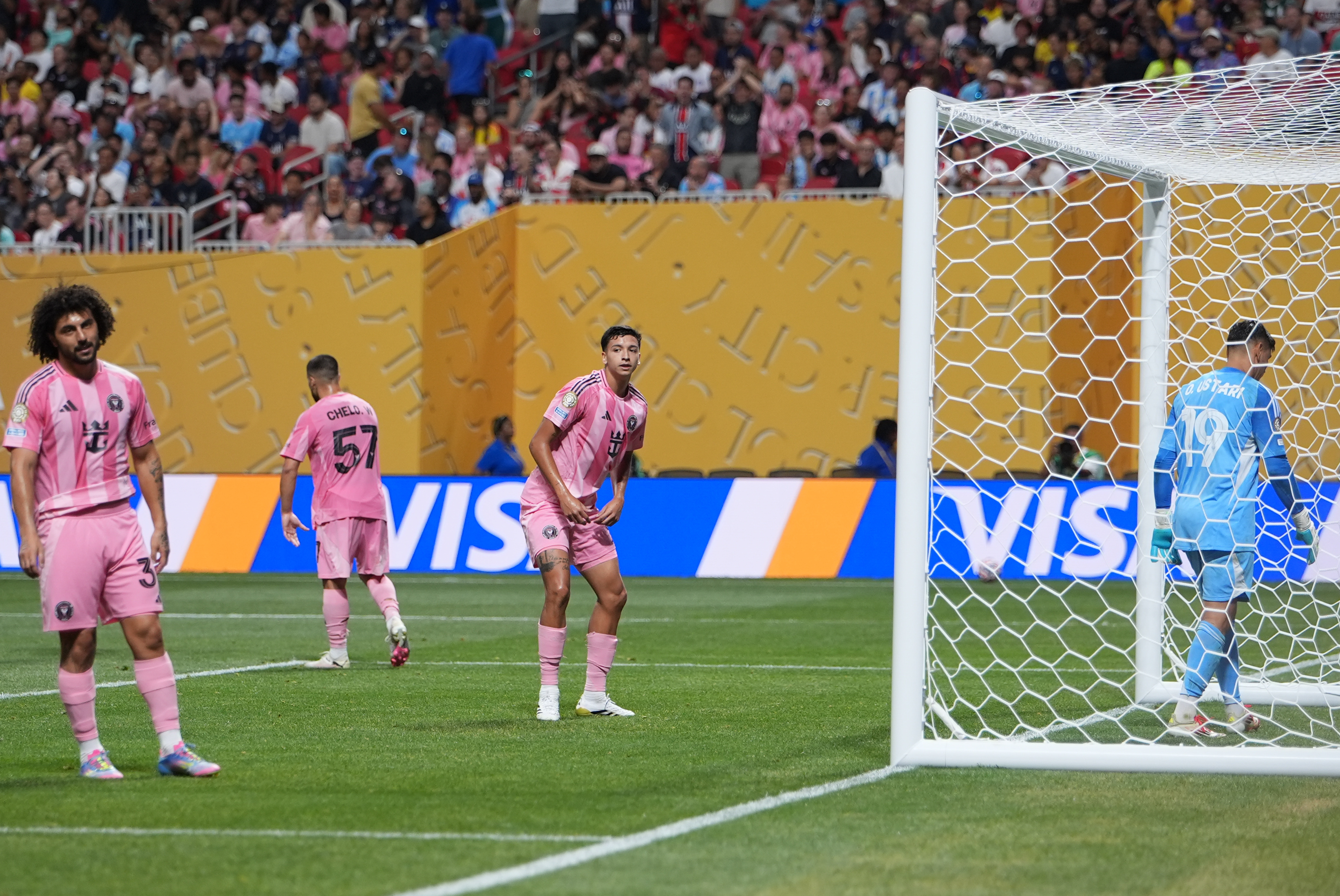 包含巴黎圣日耳曼晋级法国杯四强赛，实力碾压对手的词条