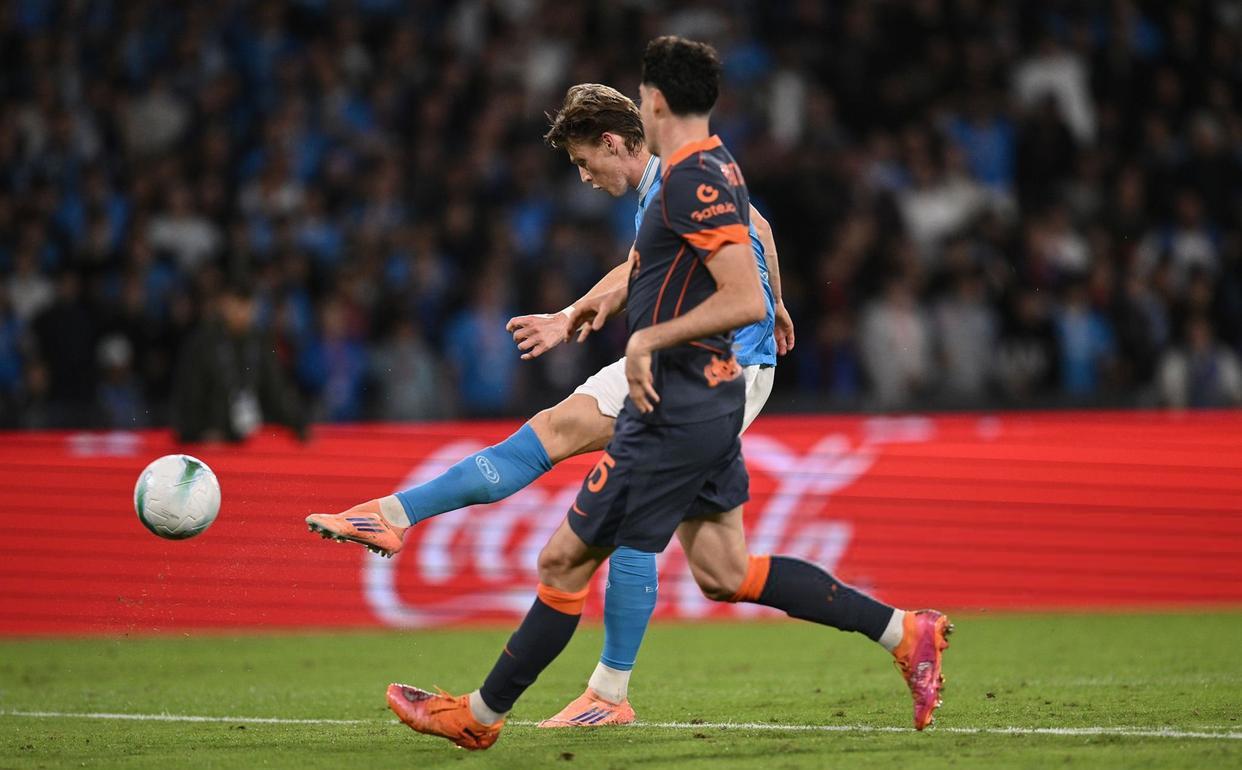 曼联横扫丹麦，德布劳内统治全场