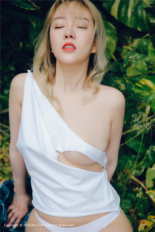 当欧冠之夜响起篮球的终场哨,西亚卡姆的跨界制胜哲学