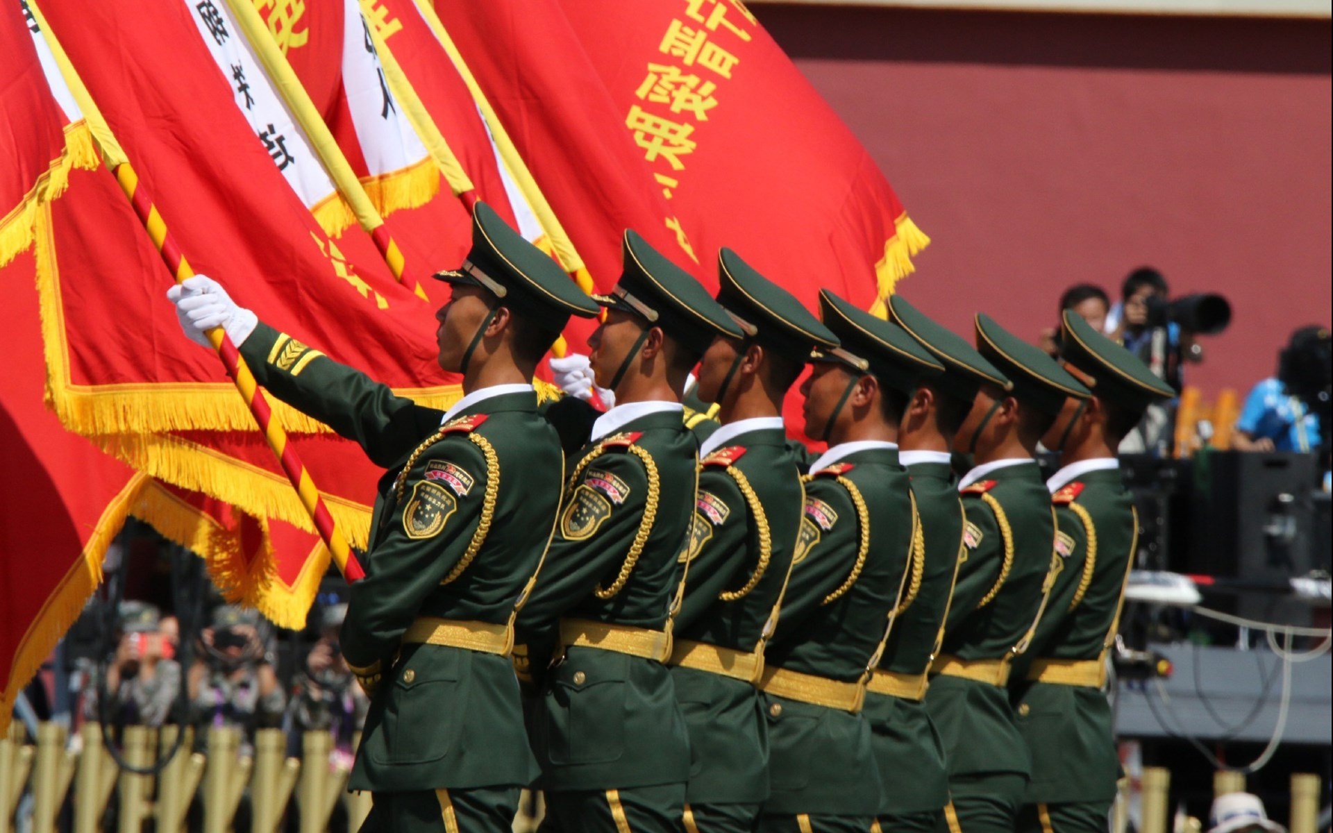 雷火电竞合作-两万七千分夜与九分钟海啸，当古典英雄遇见未来篮球