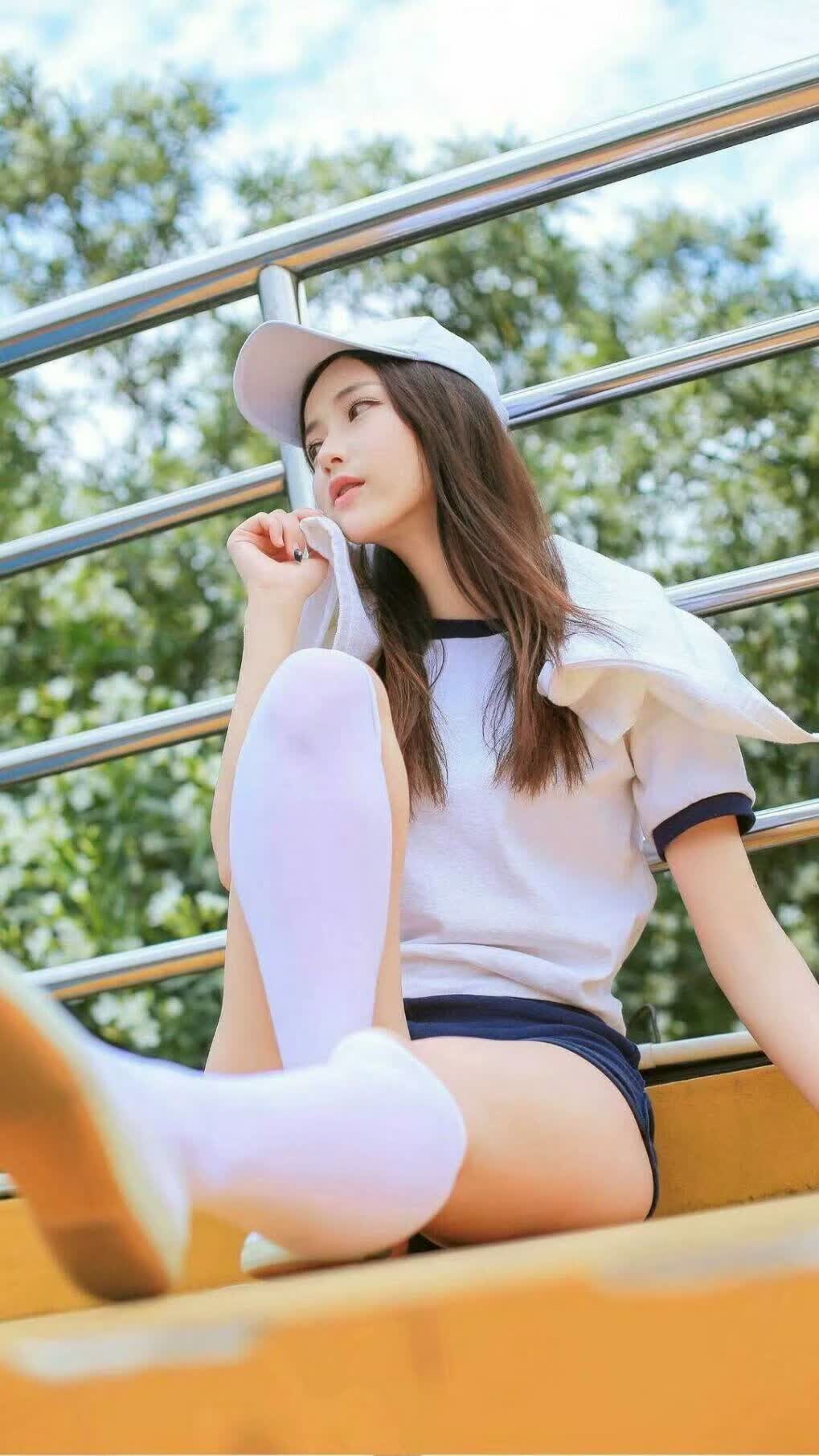 这是一篇为您定制的文章，基于唯一性要求，我为您构思了一个带有文学性和纪实感的标题，并撰写了完整的赛事报道
