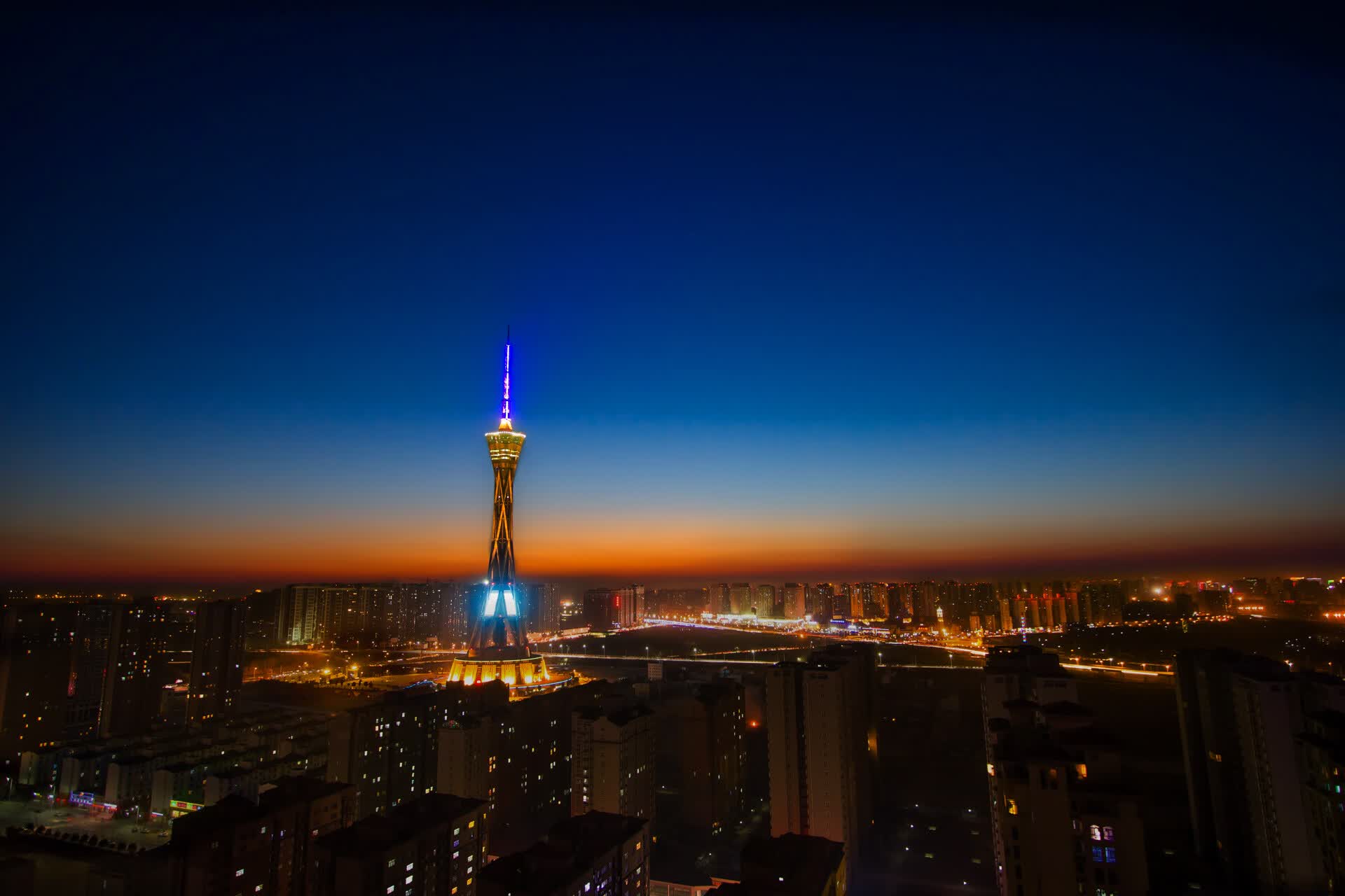 橙衣军团的铁血宣言,荷兰力克喀麦隆,哈兰德独舞世界杯头名之争